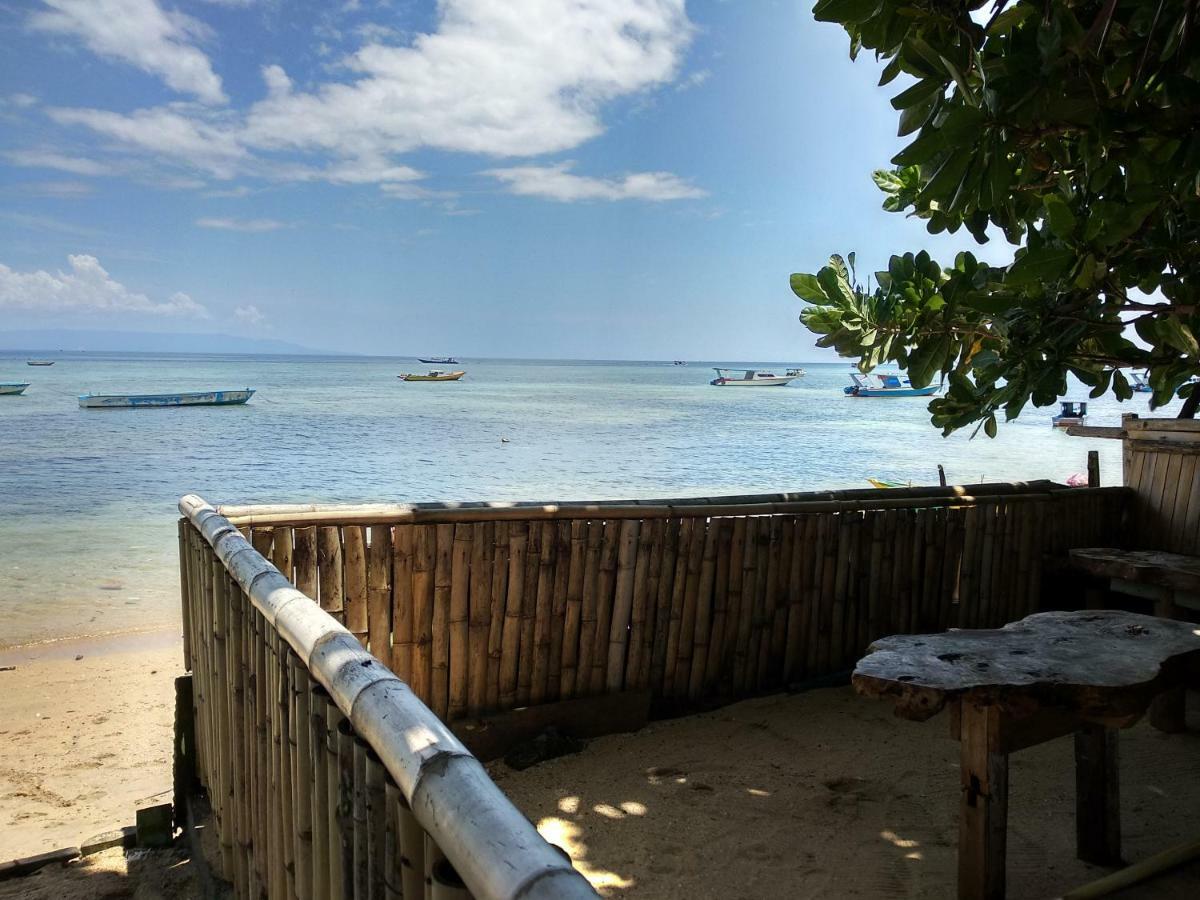 Sunset Guest House & Bar Bunaken Exterior foto