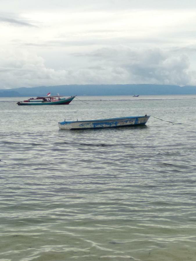 Sunset Guest House & Bar Bunaken Exterior foto